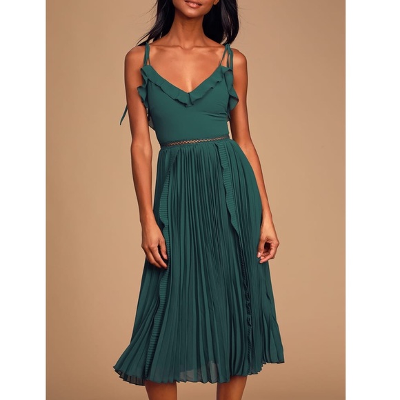NWT - Never a Dull Moment Emerald Green Tie-Strap Pleated Midi Dress - Picture 1 of 5